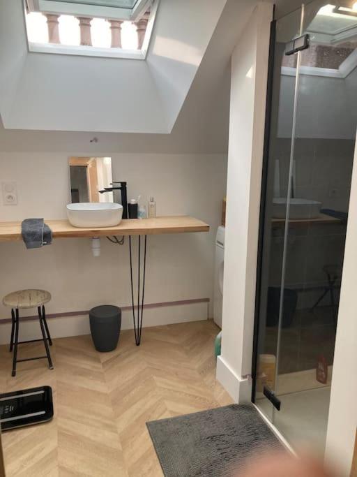 Atypique Chevreul Apartment Анже Екстериор снимка