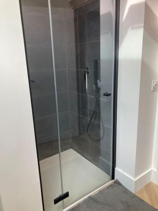 Atypique Chevreul Apartment Анже Екстериор снимка